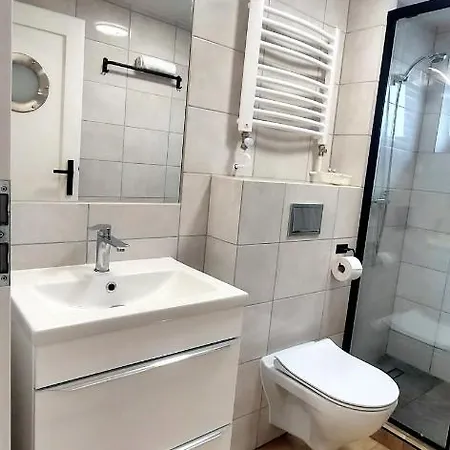 Nawigator - * Dźwirzyno